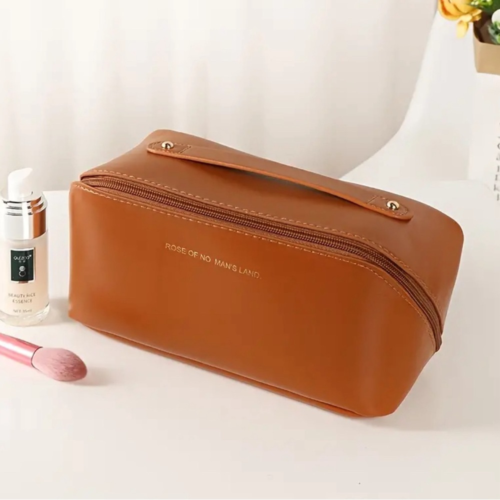 NEW Make Up Travel Toiletries Carry On Personal Bag 3 Separate Compartments - Picture 10 of 11